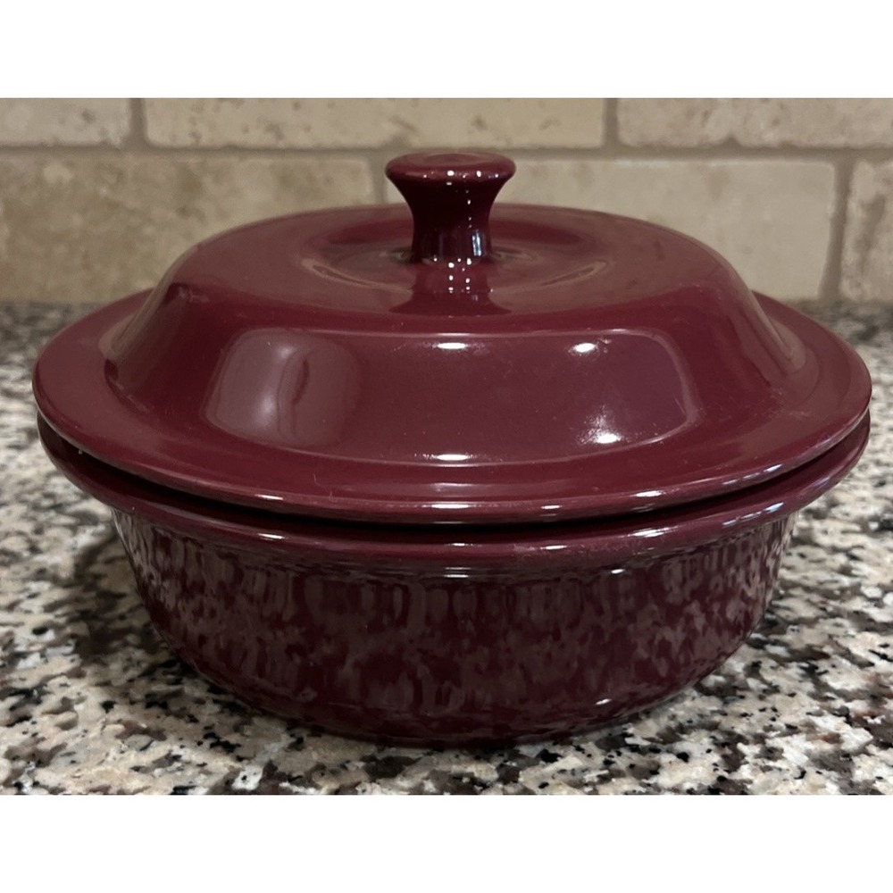 Pampered Chef 6 cup/1.5 L Round Cranberry Covered Casserole Baker Lid 1153 Nice!